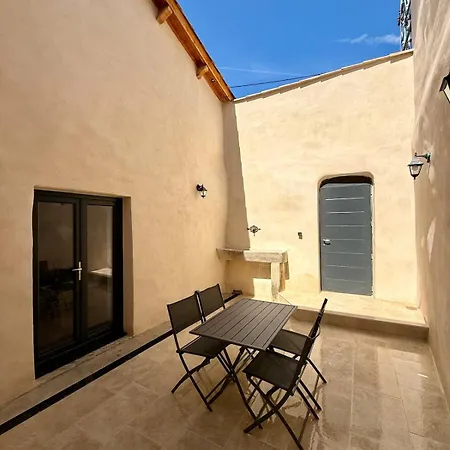 Le Patio, 10 Minutes From Béziers&20 Minutes From Pézenas Hébergement de vacances